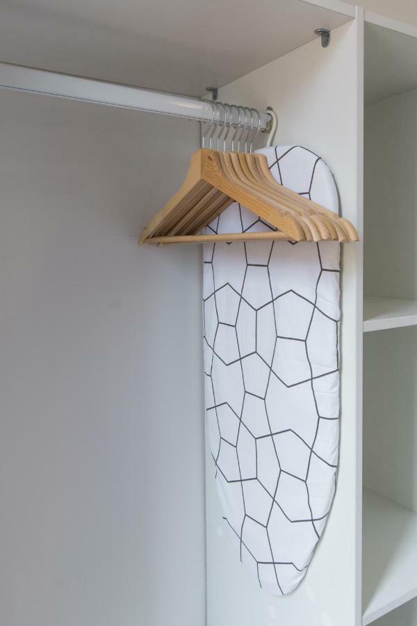 Le Petit Hyerois Apartment Hyères Екстериор снимка